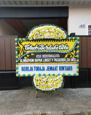 Papan Bunga Duka di Banten
